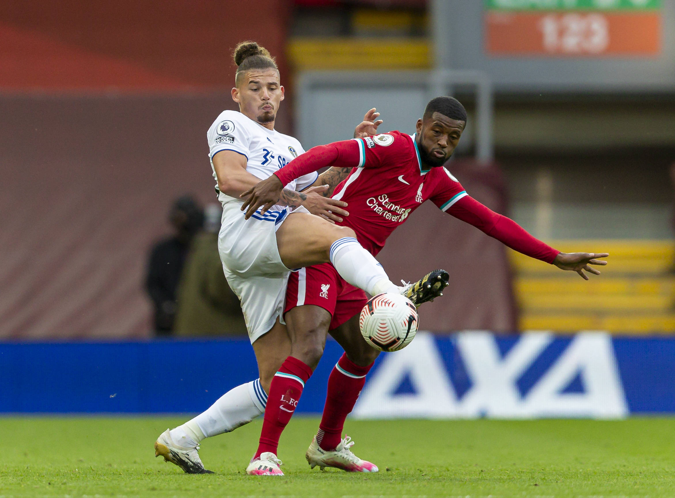 在中场的 在中场的